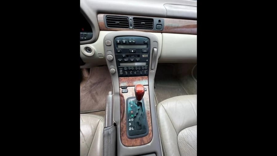 1999 Lexus SC400 - Image 6 of 14