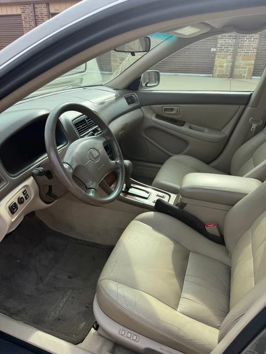 1999 Lexus ES 3rd Gen - Image 5 of 8