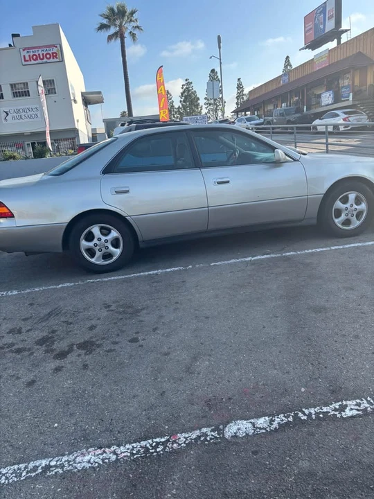 1999 Lexus ES 3rd Gen - Image 2 of 5