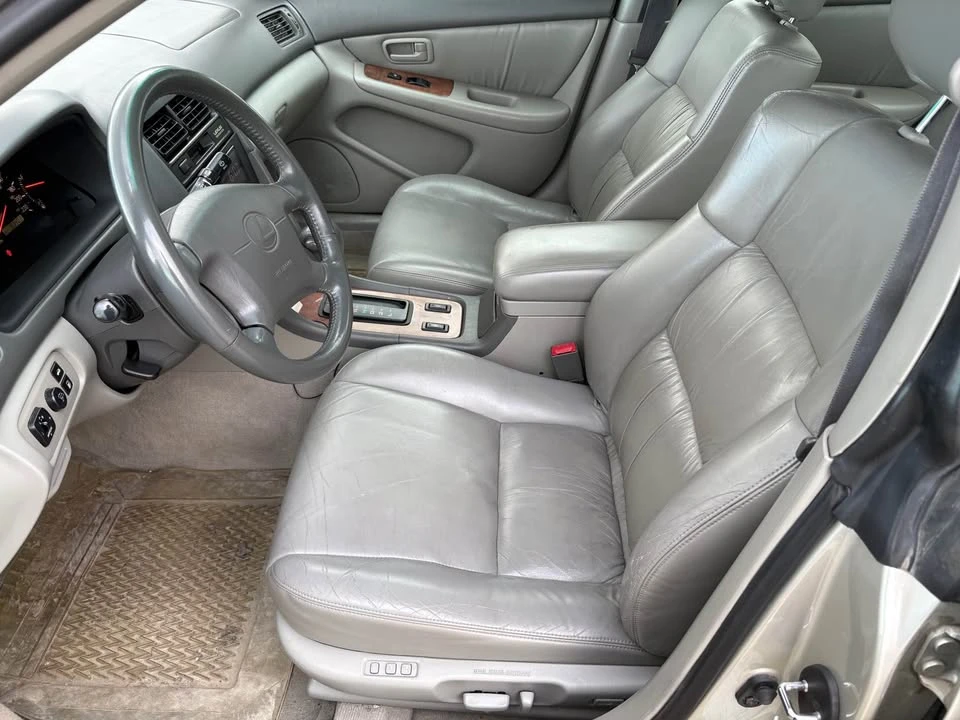 1999 Lexus ES 3rd Gen - Image 8 of 11