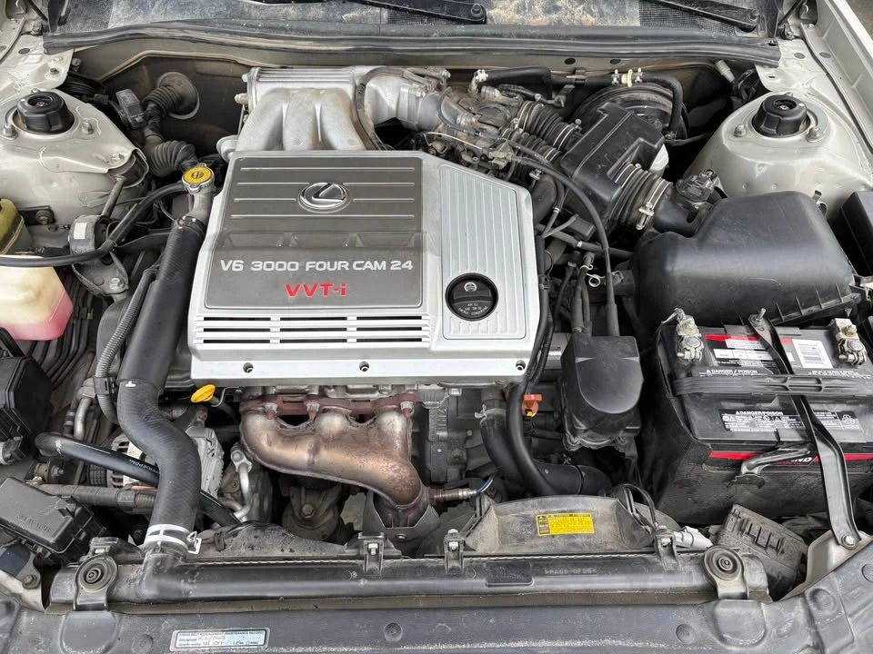 1999 Lexus ES 3rd Gen - Image 5 of 11