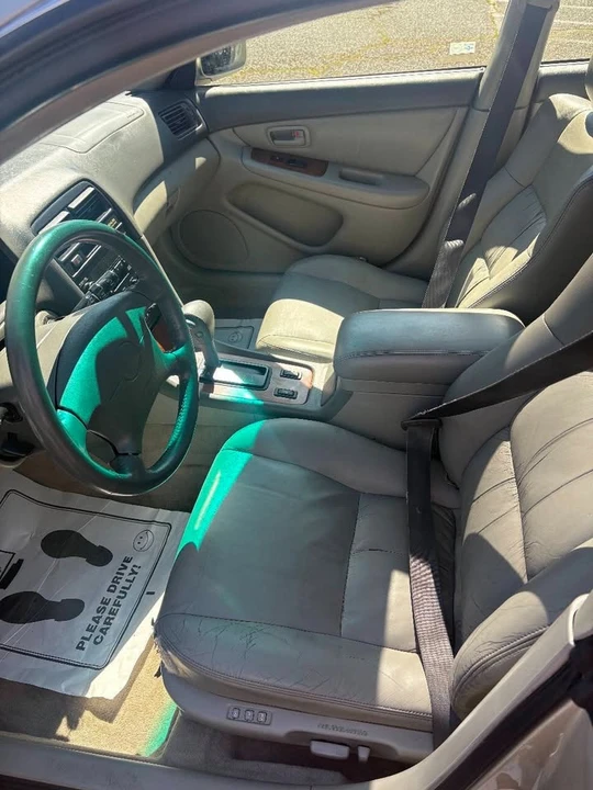 1999 Lexus ES 3rd Gen - Image 2 of 4