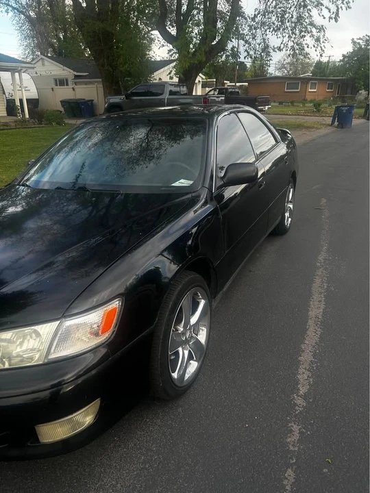 1999 Lexus ES 3rd Gen - Image 3 of 9