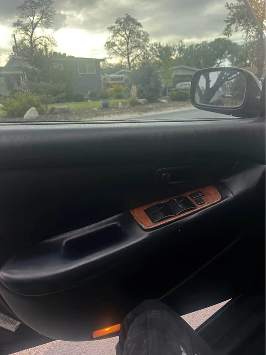 1999 Lexus ES 3rd Gen - Image 6 of 9