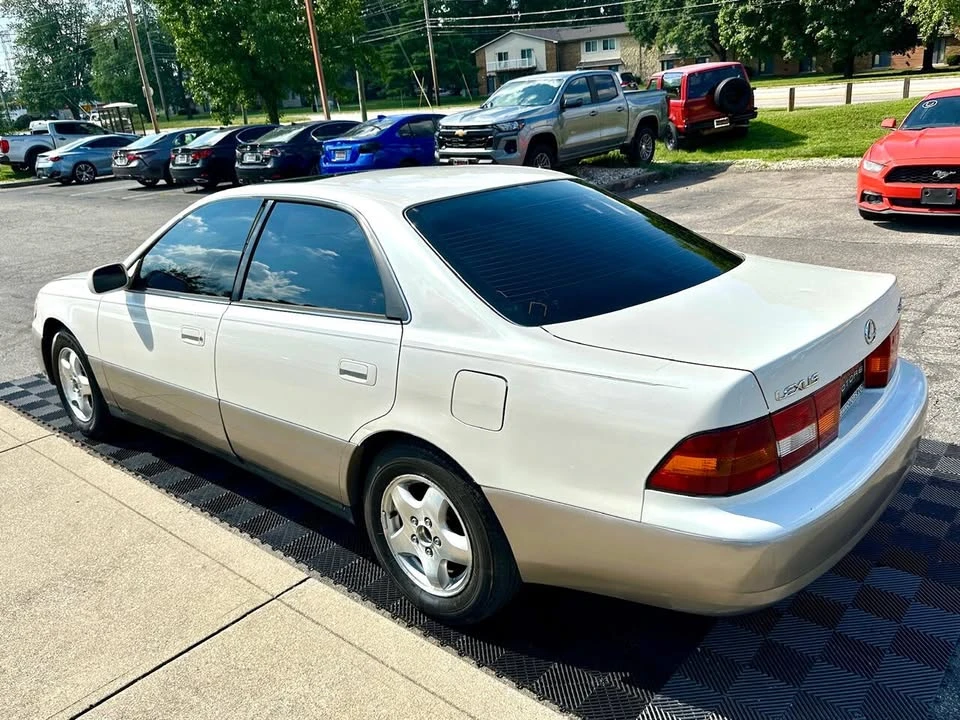 1999 Lexus ES 2nd Gen - Image 3 of 20
