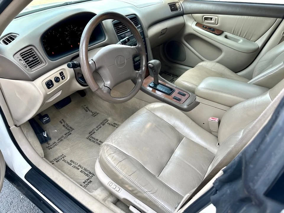 1999 Lexus ES 2nd Gen - Image 18 of 20