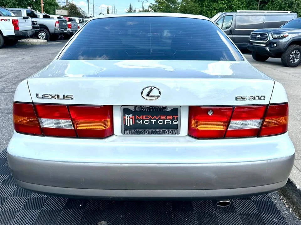 1999 Lexus ES 2nd Gen - Image 5 of 20