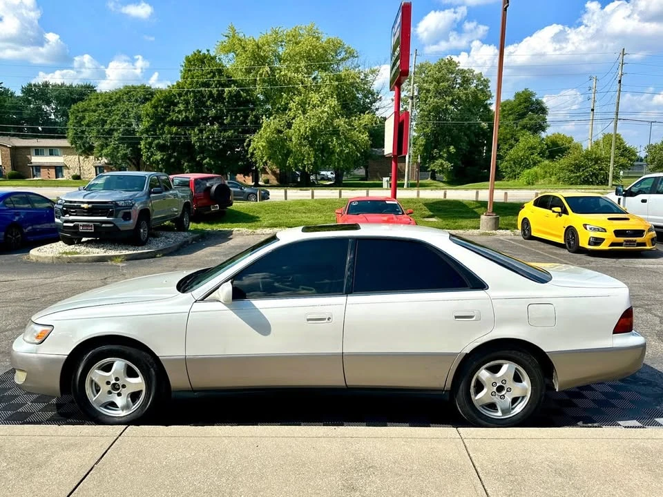 1999 Lexus ES 2nd Gen - Image 16 of 20