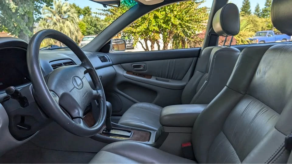 1999 Lexus ES 3rd Gen - Image 5 of 11
