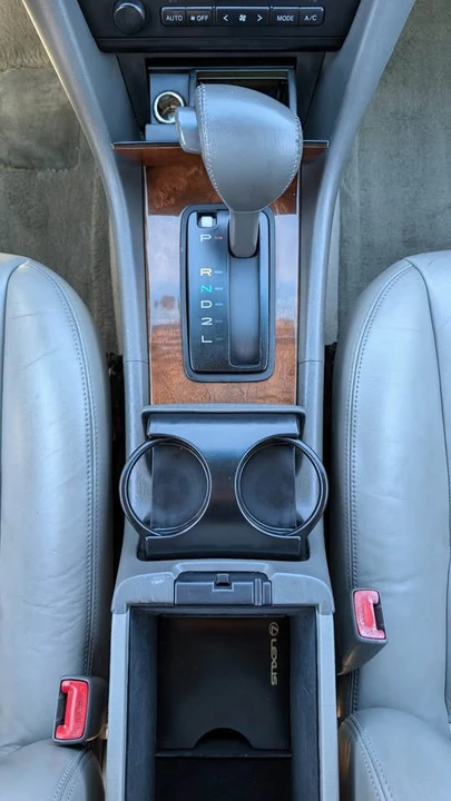 1999 Lexus ES 3rd Gen - Image 8 of 11