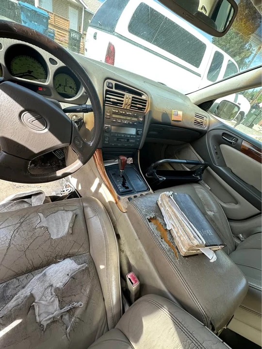 1999 Lexus ES 3rd Gen - Image 8 of 9