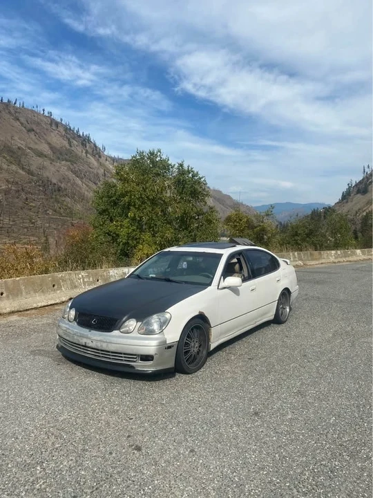 1999 Lexus GS 2nd Gen - Image 4 of 9
