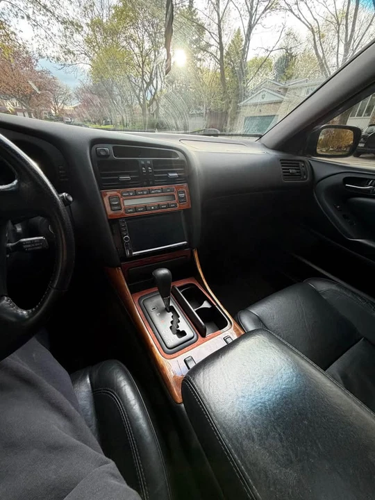 1999 Lexus GS 2nd Gen - Image 11 of 11