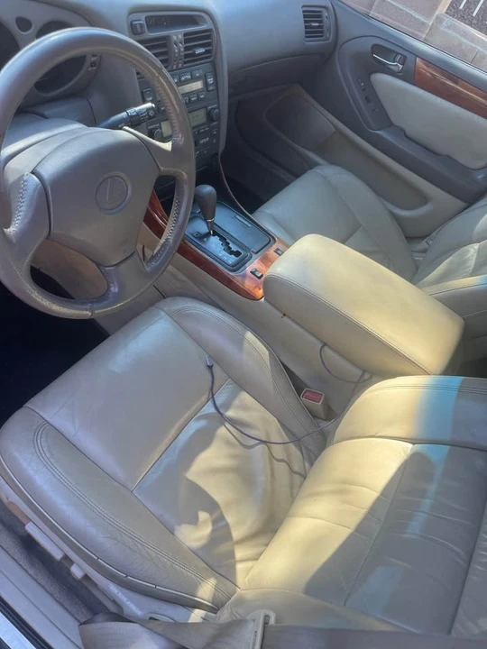 1999 Lexus GS 2nd Gen - Image 6 of 10