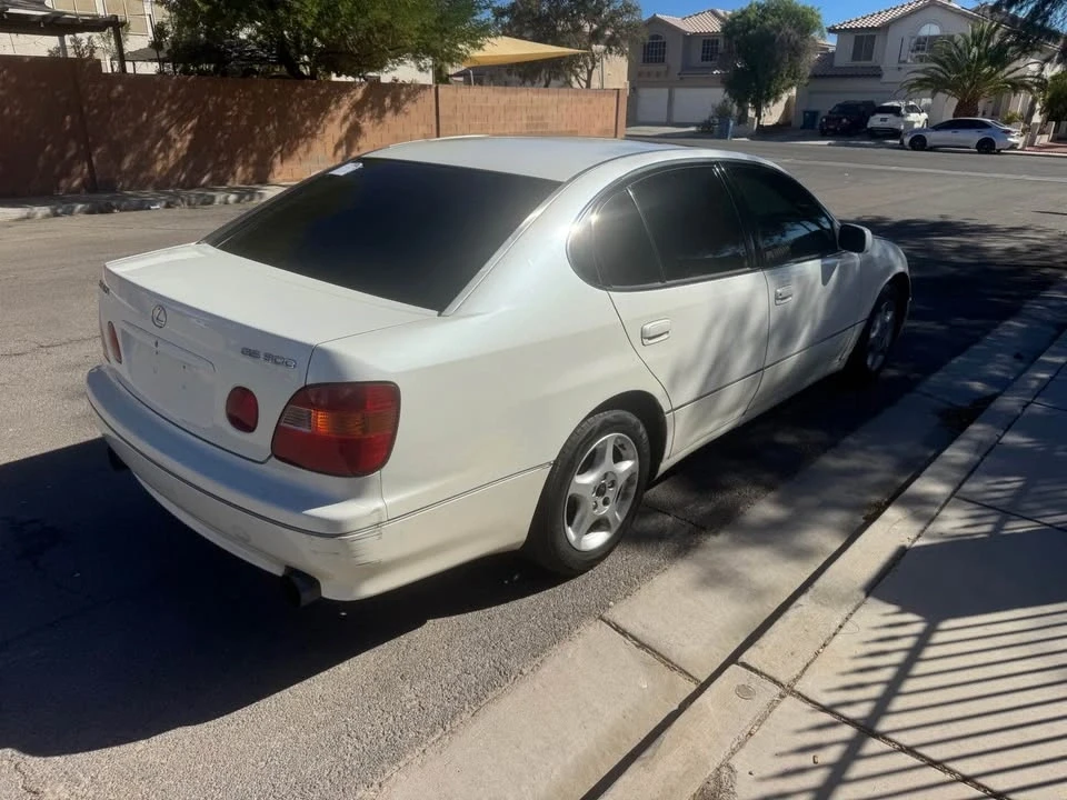 1999 Lexus GS 2nd Gen - Image 2 of 10