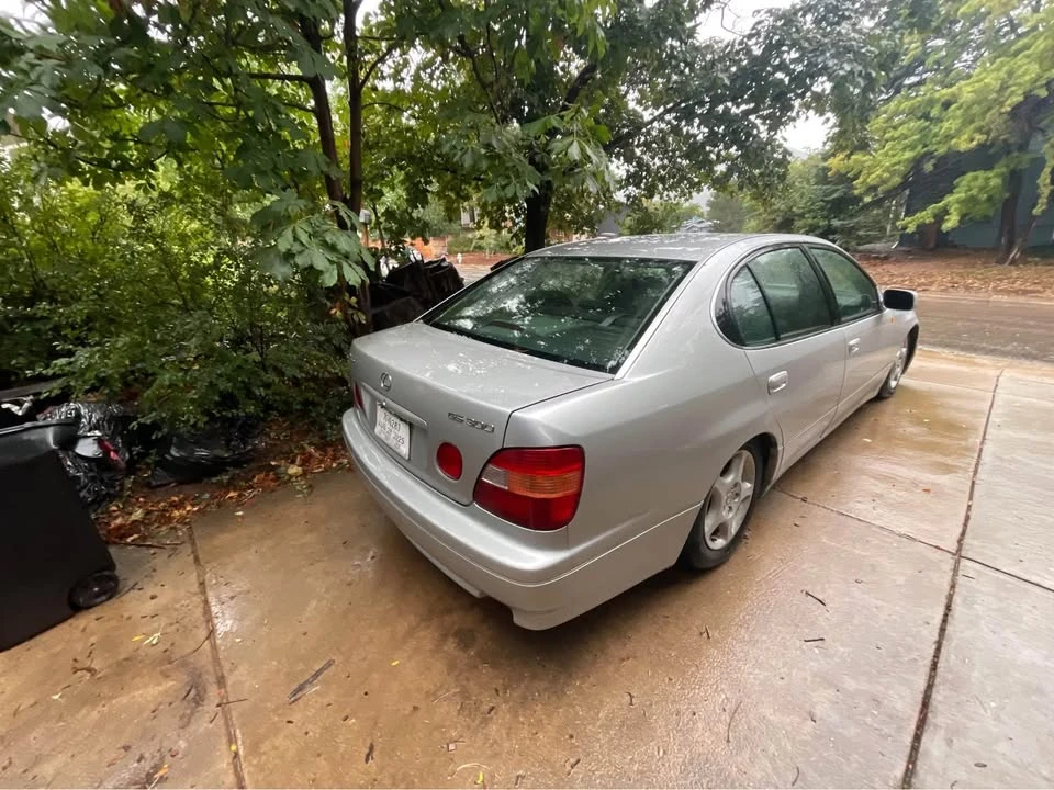 1999 Lexus GS 2nd Gen - Image 4 of 5