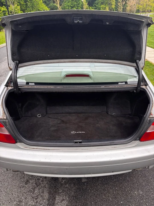 1999 Lexus GS 2nd Gen - Image 9 of 20