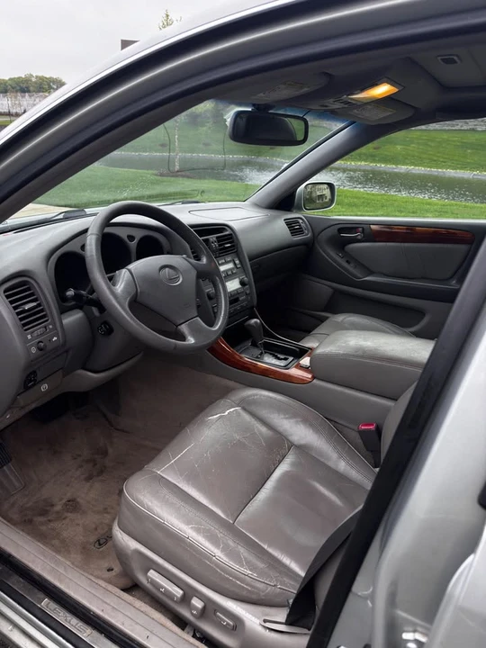 1999 Lexus GS 2nd Gen - Image 11 of 19