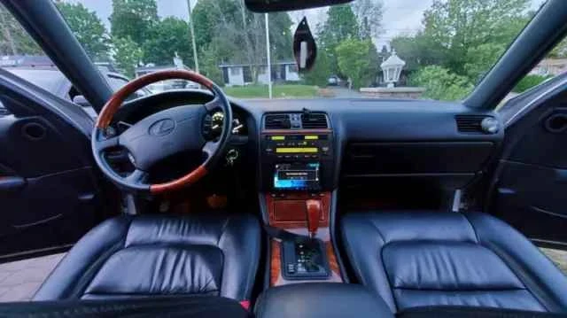 1999 Lexus LS 2nd Gen - Image 7 of 9