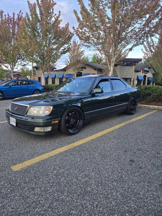 1999 Lexus LS 2nd Gen - Image 2 of 7