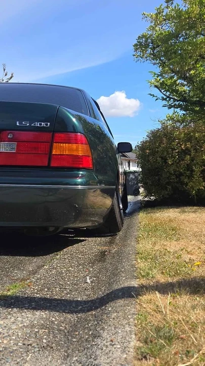 1999 Lexus LS 2nd Gen - Image 5 of 7