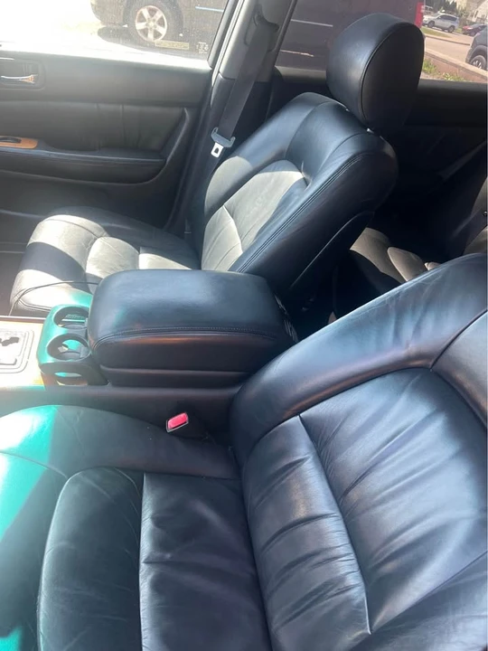 1999 Lexus LS 2nd Gen - Image 5 of 10