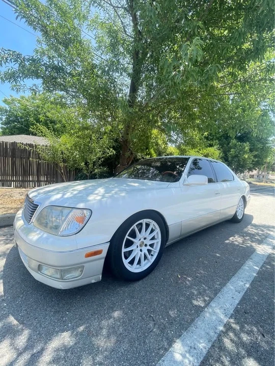 1999 Lexus LS 2nd Gen - Image 5 of 6