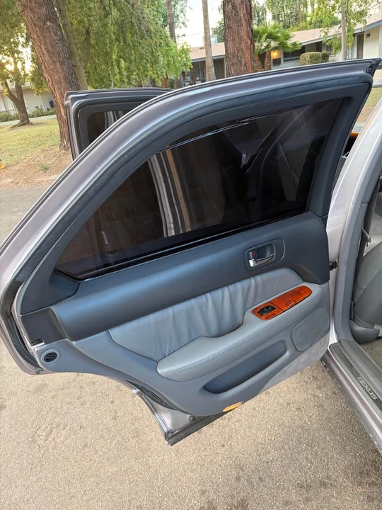 1999 Lexus LS 2nd Gen - Image 17 of 20