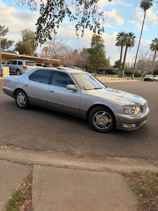 1999 Lexus LS 2nd Gen - Image 15 of 20