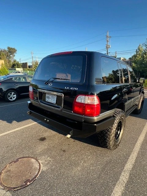 1999 Lexus LX 2nd Gen - Image 4 of 17
