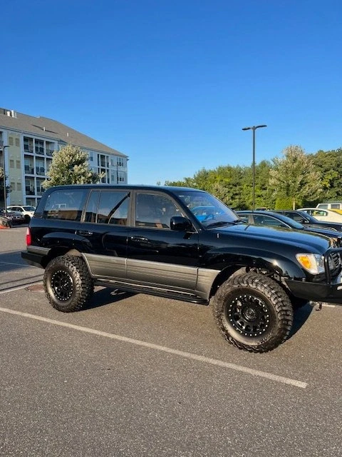 1999 Lexus LX 2nd Gen - Image 2 of 17
