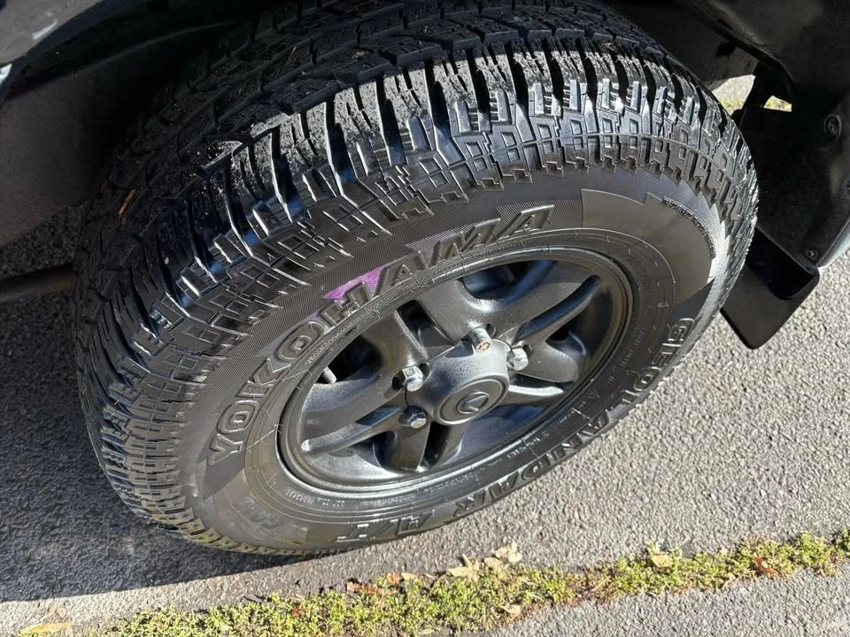1999 Lexus LX 2nd Gen - Image 10 of 20