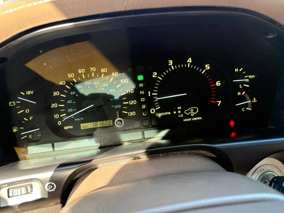 1999 Lexus LX 2nd Gen - Image 16 of 20