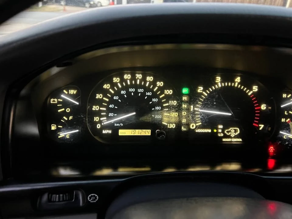 1999 Lexus LX 2nd Gen - Image 14 of 18