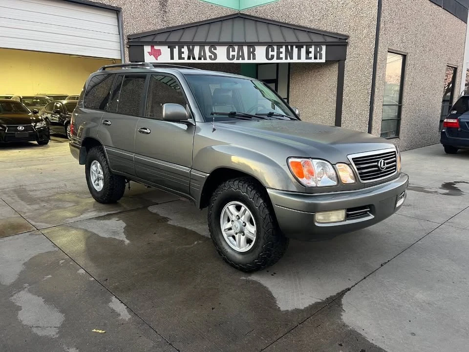 1999 Lexus LX 2nd Gen - Image 4 of 18