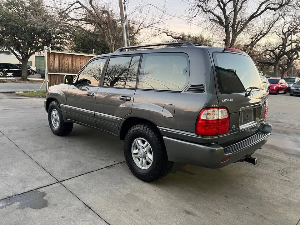 1999 Lexus LX 2nd Gen - Image 8 of 18