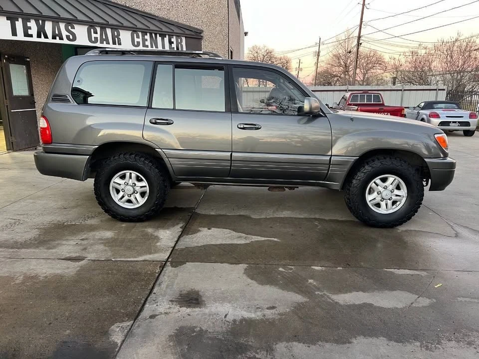 1999 Lexus LX 2nd Gen - Image 5 of 18
