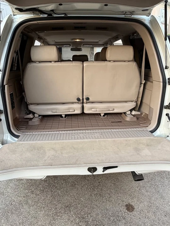 1999 Lexus LX 2nd Gen - Image 10 of 20