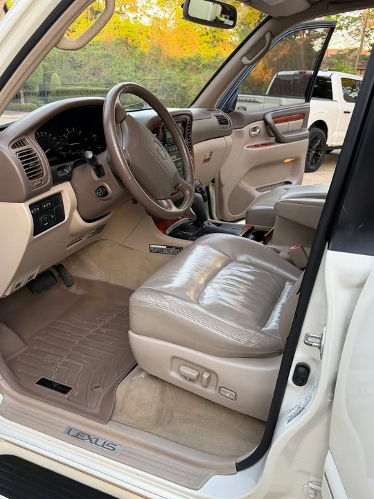 1999 Lexus LX 2nd Gen - Image 4 of 20