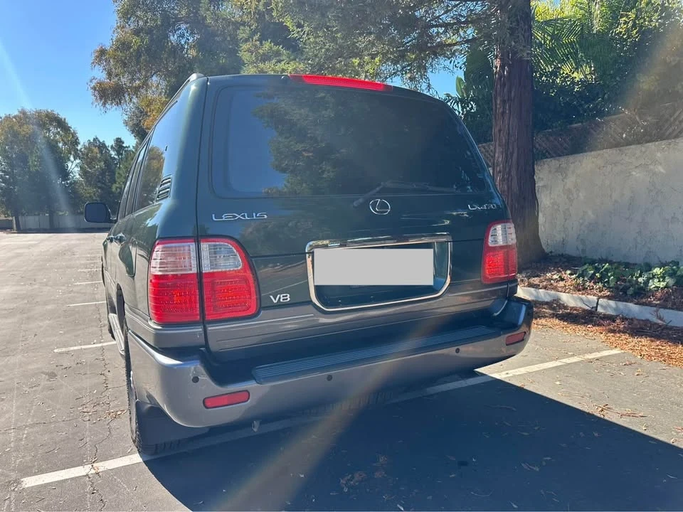 1999 Lexus LX 2nd Gen - Image 5 of 18