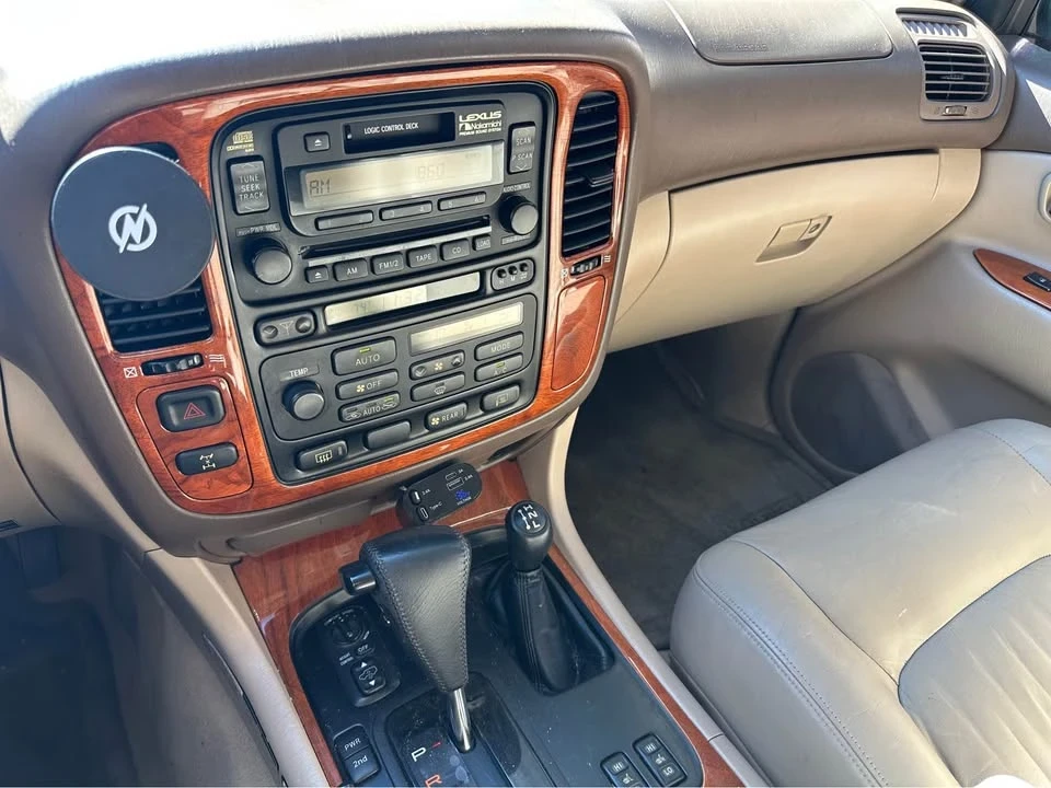 1999 Lexus LX 2nd Gen - Image 13 of 18