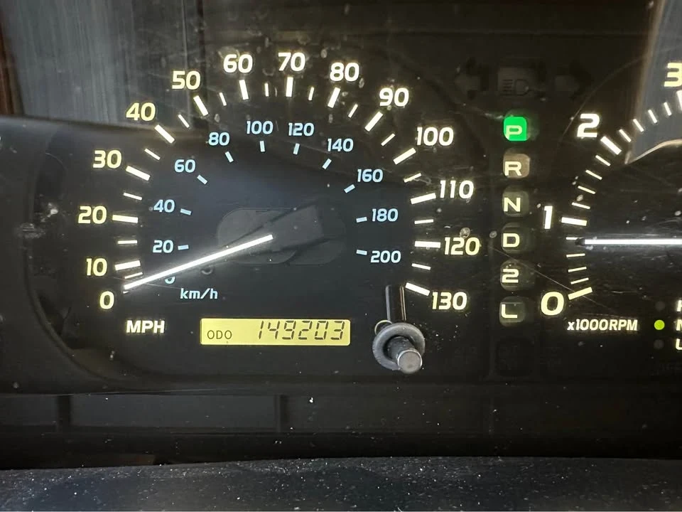 1999 Lexus LX 2nd Gen - Image 9 of 18