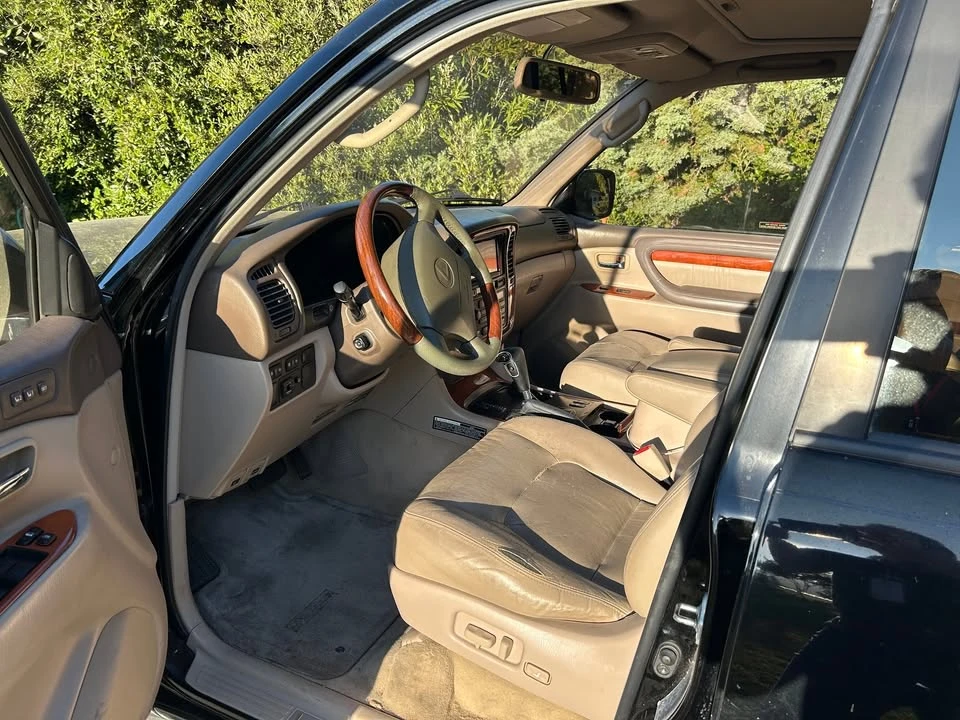1999 Lexus LX 2nd Gen - Image 4 of 8