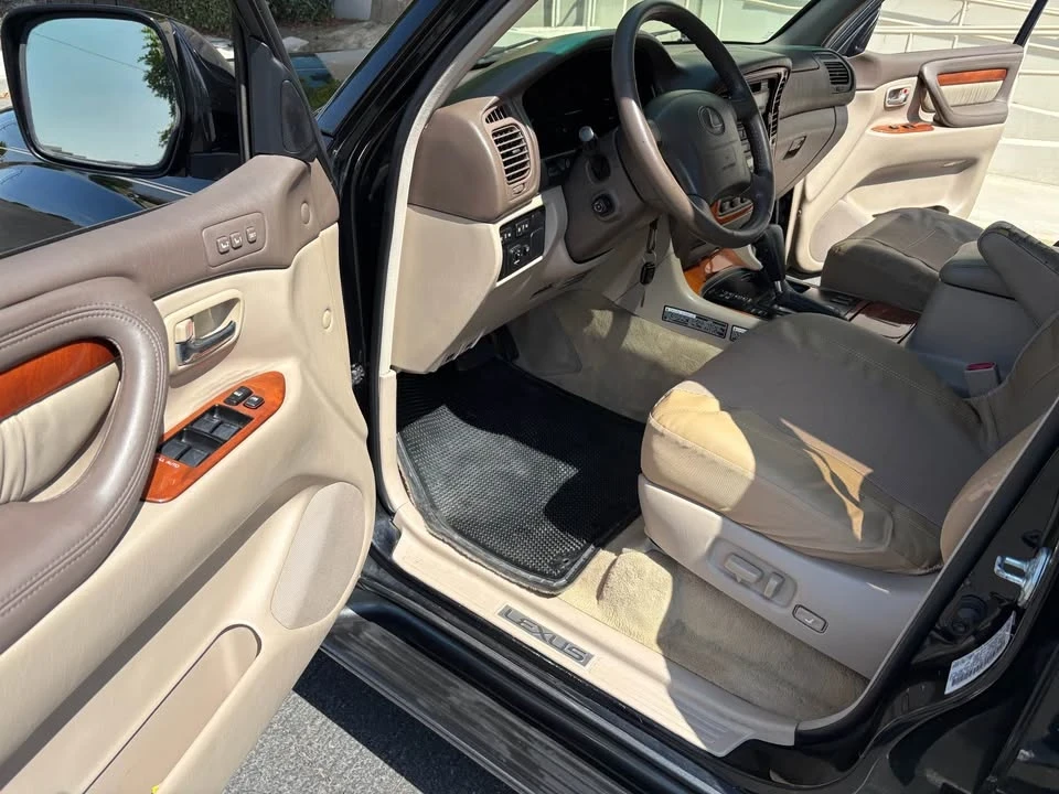 1999 Lexus LX 2nd Gen - Image 10 of 17