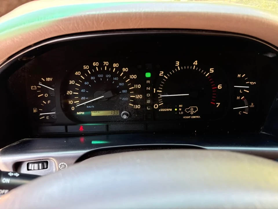 1999 Lexus LX 2nd Gen - Image 8 of 17