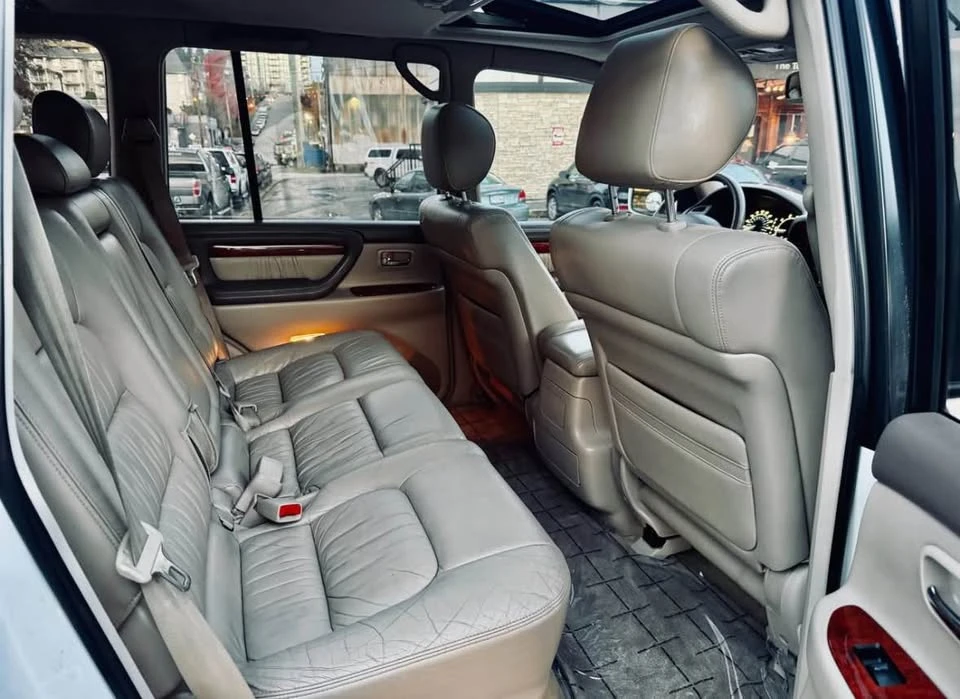 1999 Lexus LX 2nd Gen - Image 12 of 18