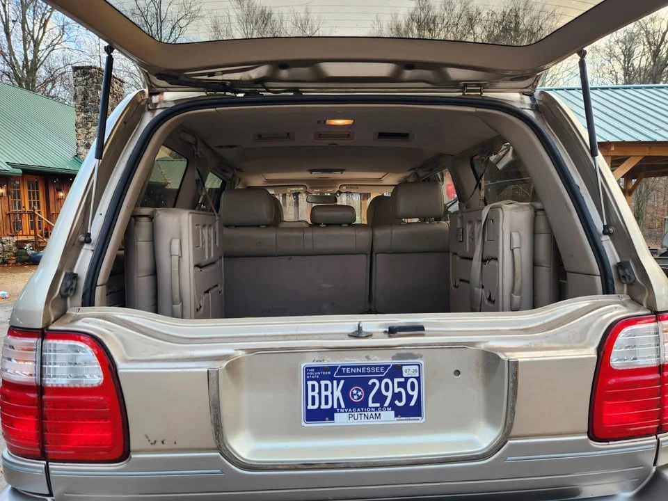 1999 Lexus LX 2nd Gen - Image 9 of 12