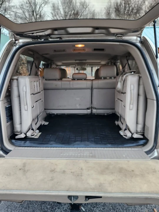 1999 Lexus LX 2nd Gen - Image 10 of 12