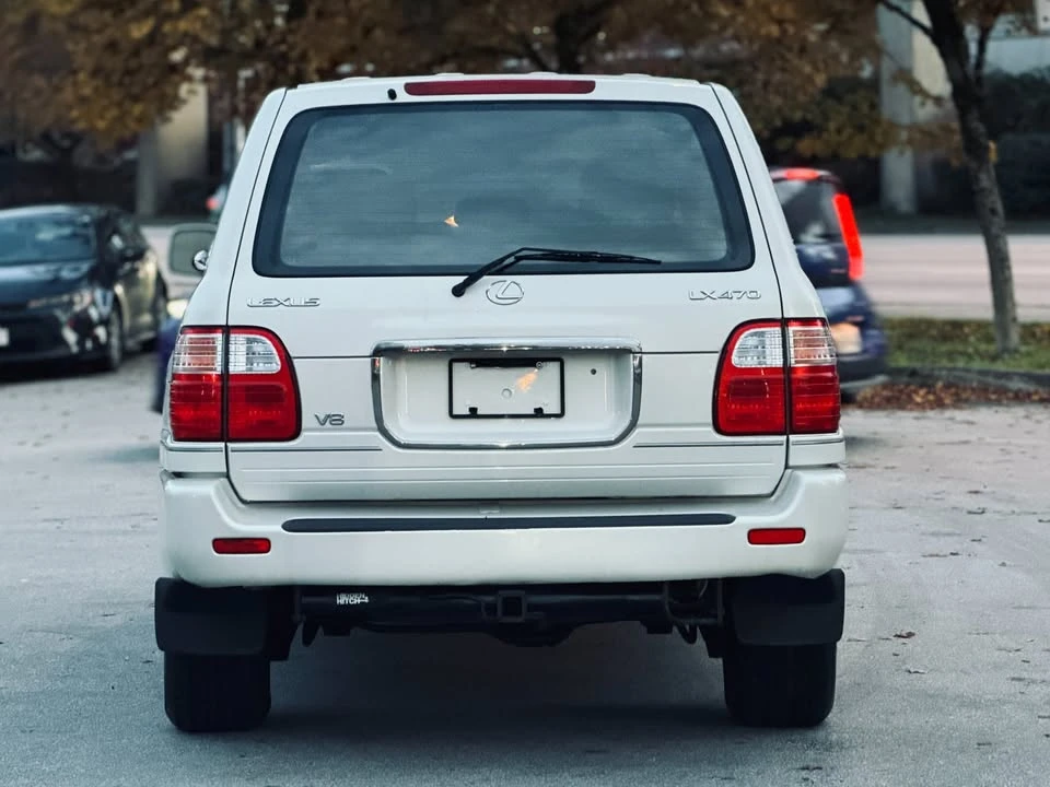 1999 Lexus LX 2nd Gen - Image 10 of 19