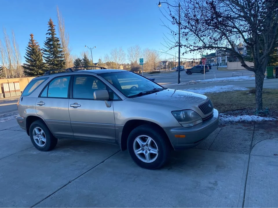 1999 Lexus RX 1st Gen - Image 4 of 7